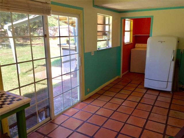 1614 Elmira RD, Austin, TX 78721