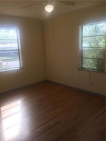 1614 Elmira RD, Austin, TX 78721