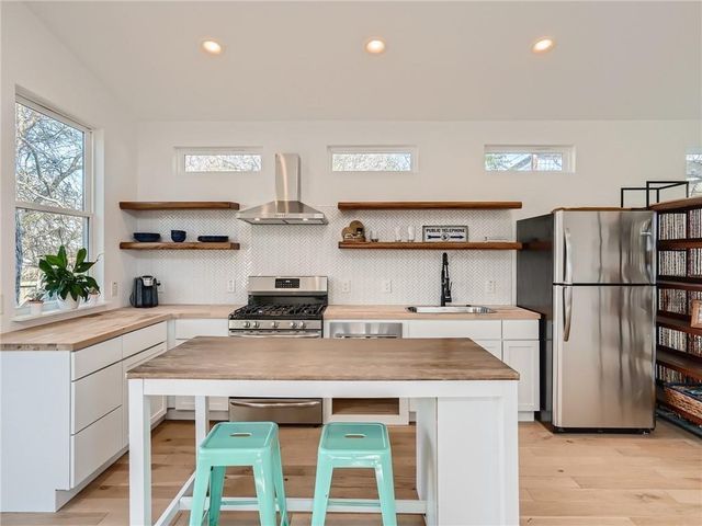 1614 Elmira RD, Austin, TX 78721