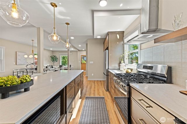2652 NW 57th Street, Seattle, WA 98107