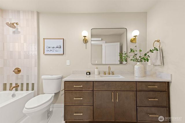 2652 NW 57th Street, Seattle, WA 98107