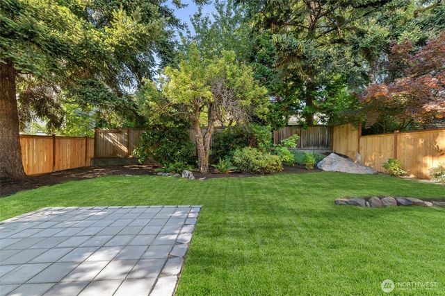 2652 NW 57th Street, Seattle, WA 98107