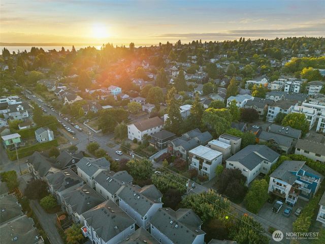 2652 NW 57th Street, Seattle, WA 98107
