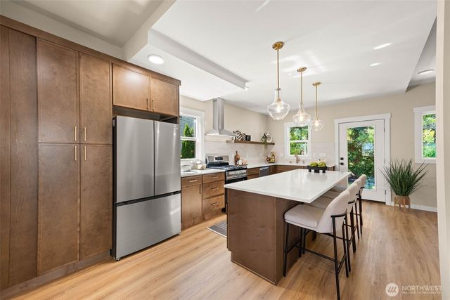 2652 NW 57th Street, Seattle, WA 98107