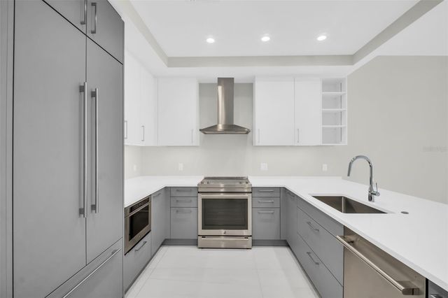 275 1ST AVENUE S 3304, St Petersburg, FL 33701