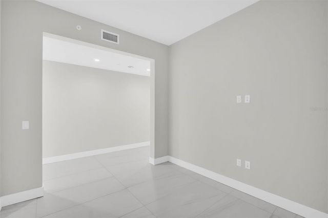 275 1ST AVENUE S 3304, St Petersburg, FL 33701