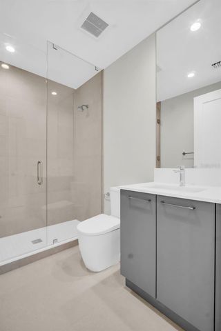 275 1ST AVENUE S 3304, St Petersburg, FL 33701