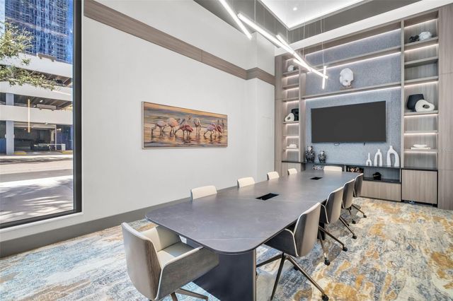 275 1ST AVENUE S 3304, St Petersburg, FL 33701