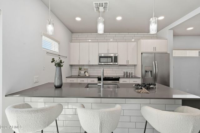 2727 E THOMAS Road 5, Phoenix, AZ 85016