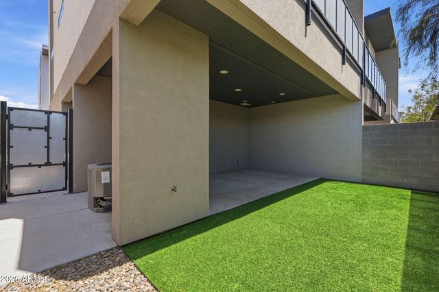 2727 E THOMAS Road 5, Phoenix, AZ 85016