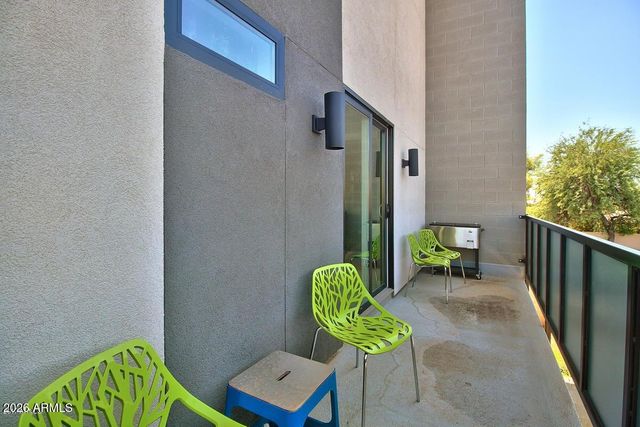 2727 E THOMAS Road 5, Phoenix, AZ 85016