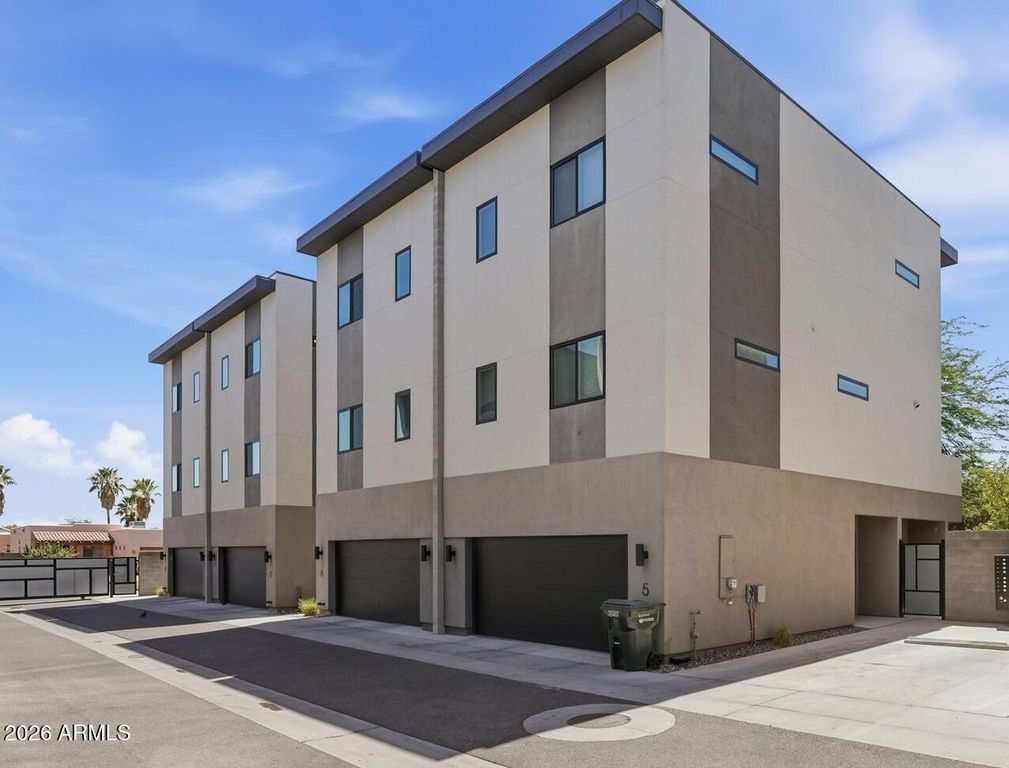 2727 E THOMAS Road 5, Phoenix, AZ 85016
