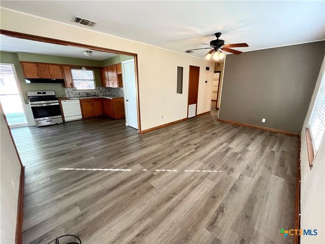 4606 Evergreen Street, Victoria, TX 77904