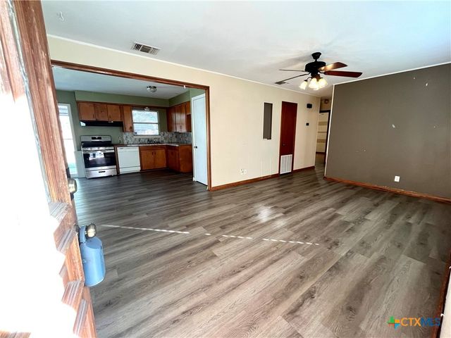 4606 Evergreen Street, Victoria, TX 77904