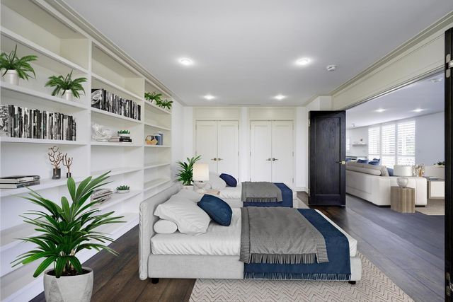 429 Australian Avenue 9, Palm Beach, FL 33480