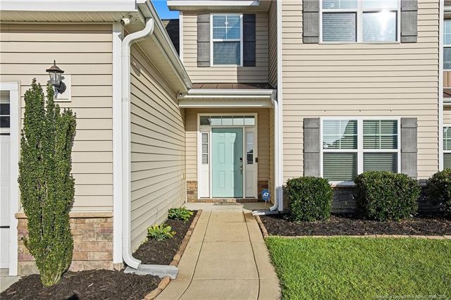 328 Whitestone Drive, Fayetteville, NC 28312