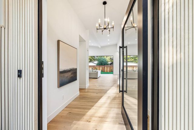 175 Beverly Lane, Los Altos, CA 94022