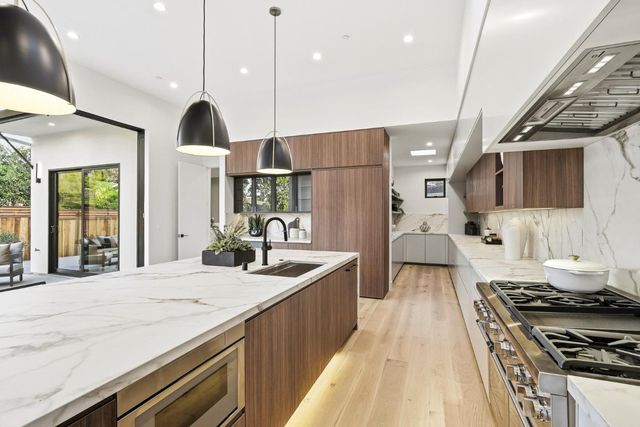 175 Beverly Lane, Los Altos, CA 94022