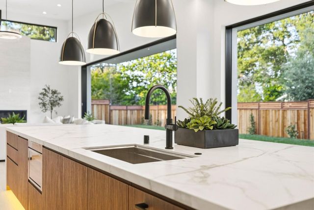 175 Beverly Lane, Los Altos, CA 94022