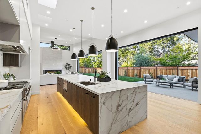 175 Beverly Lane, Los Altos, CA 94022