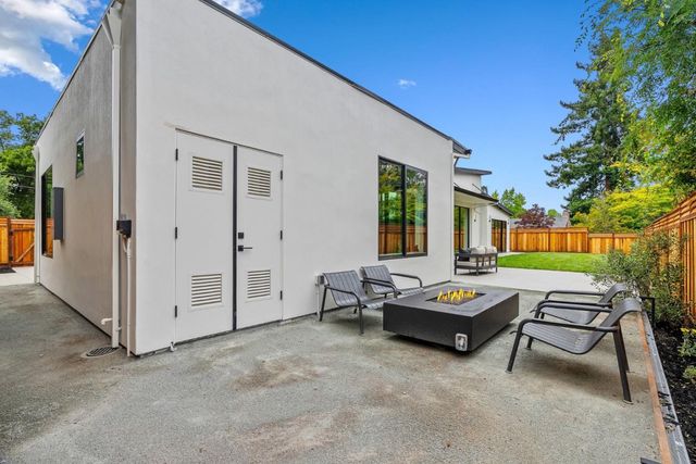 175 Beverly Lane, Los Altos, CA 94022