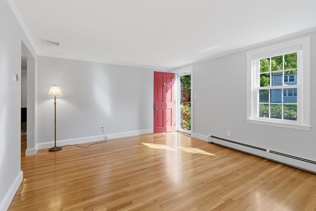213 Hunnewell Street, Needham, MA 02494