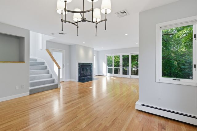 213 Hunnewell Street, Needham, MA 02494