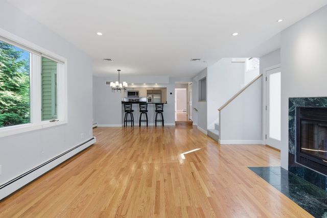 213 Hunnewell Street, Needham, MA 02494