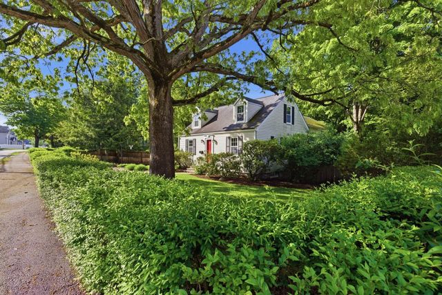213 Hunnewell Street, Needham, MA 02494