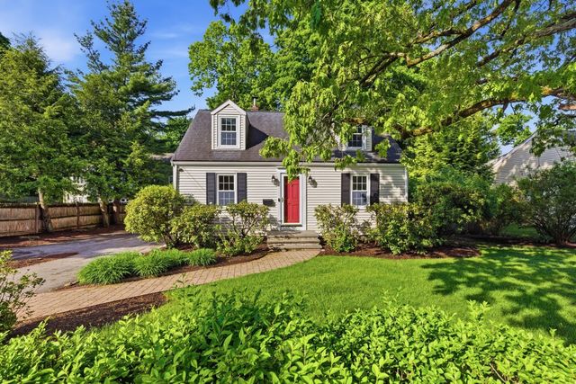 213 Hunnewell Street, Needham, MA 02494