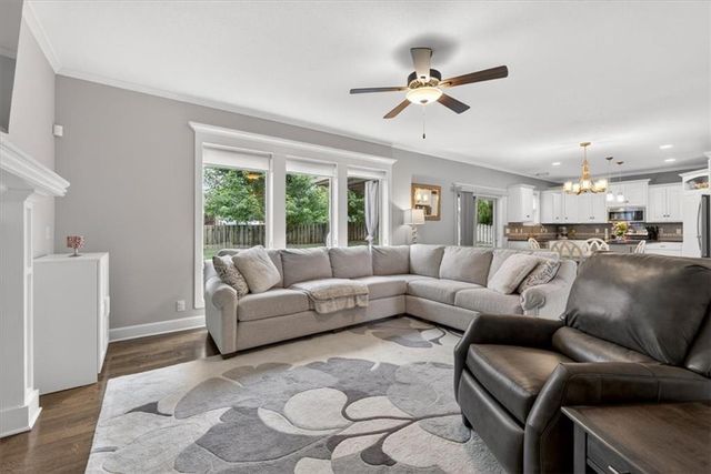 4401 NE Gateway Drive, Lee's Summit, MO 64064