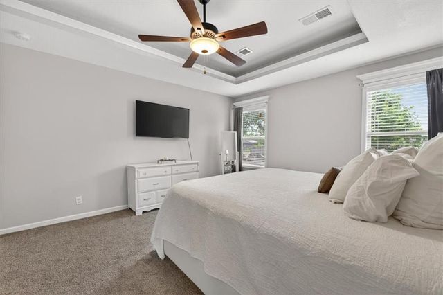 4401 NE Gateway Drive, Lee's Summit, MO 64064