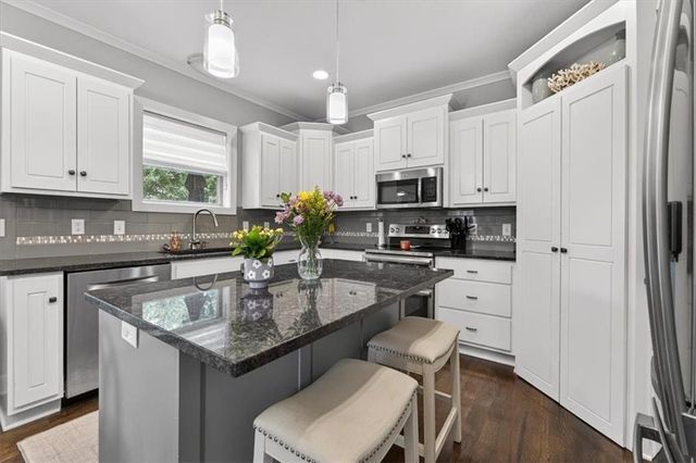 4401 NE Gateway Drive, Lee's Summit, MO 64064