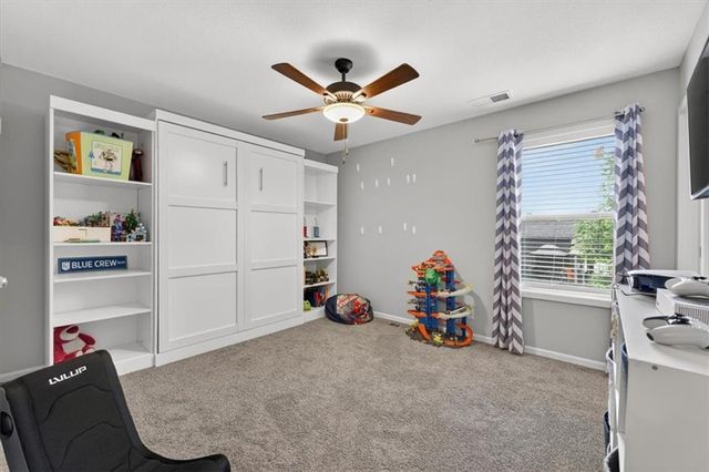 4401 NE Gateway Drive, Lee's Summit, MO 64064
