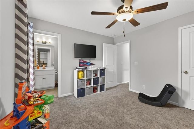 4401 NE Gateway Drive, Lee's Summit, MO 64064