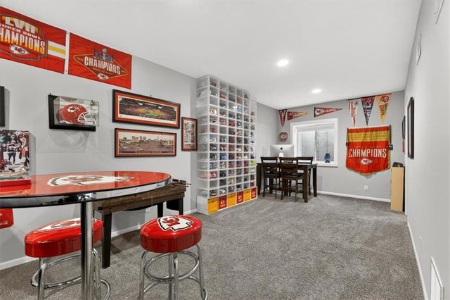 4401 NE Gateway Drive, Lee's Summit, MO 64064