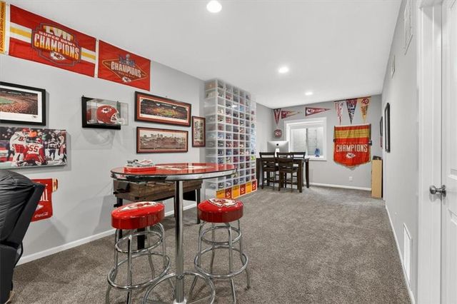 4401 NE Gateway Drive, Lee's Summit, MO 64064