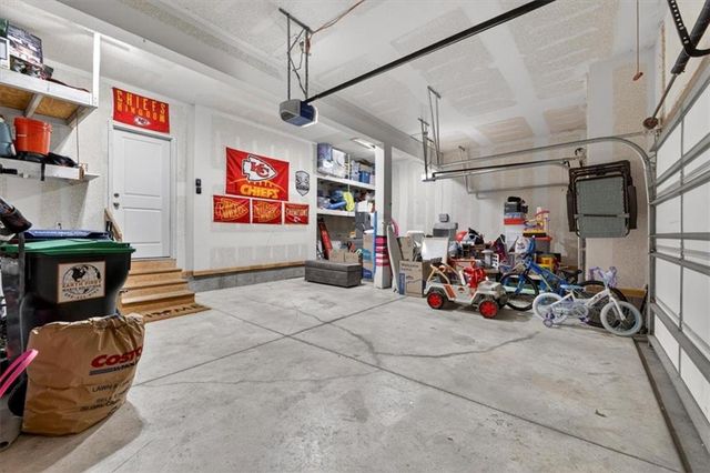 4401 NE Gateway Drive, Lee's Summit, MO 64064
