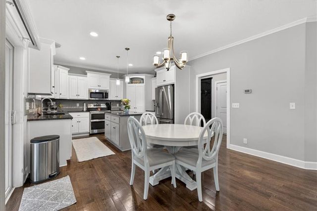 4401 NE Gateway Drive, Lee's Summit, MO 64064