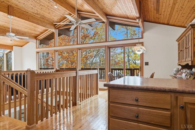 307 Meadow Point Drive, Moneta, VA 24121