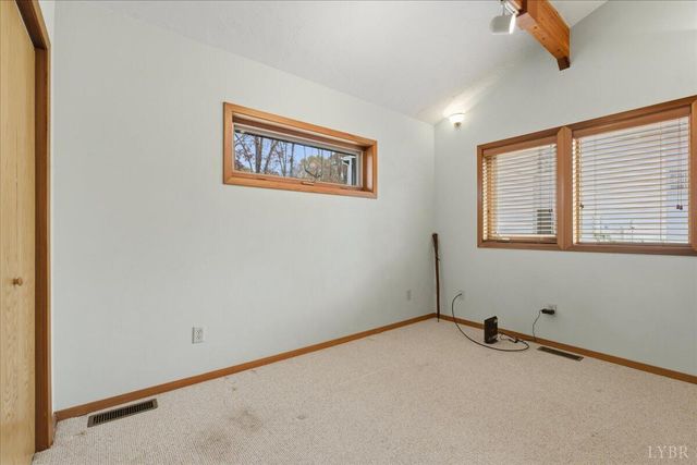 307 Meadow Point Drive, Moneta, VA 24121