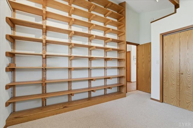 307 Meadow Point Drive, Moneta, VA 24121