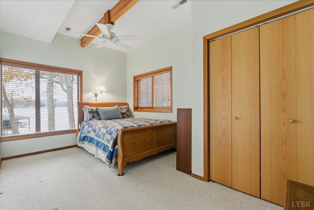 307 Meadow Point Drive, Moneta, VA 24121