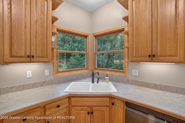 2586 Sanibel Hollow, Holt, MI 48842