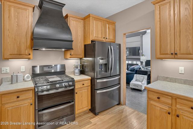 2586 Sanibel Hollow, Holt, MI 48842