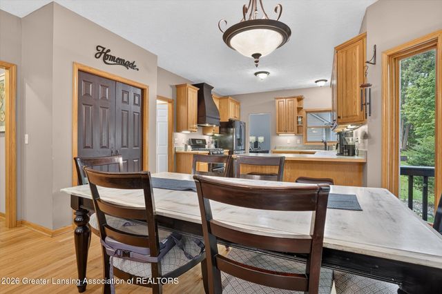 2586 Sanibel Hollow, Holt, MI 48842