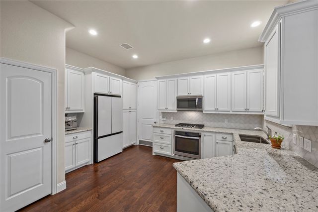 4161 Broadway Avenue, Flower Mound, TX 75028