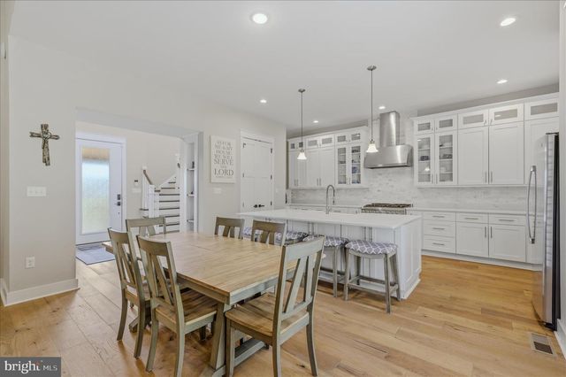 288 ELEGANT DR, Martinsburg, WV 25403