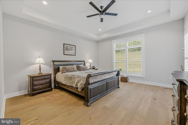 288 ELEGANT DR, Martinsburg, WV 25403