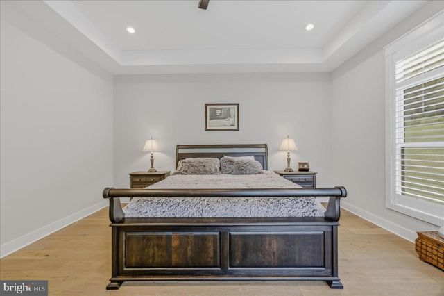 288 ELEGANT DR, Martinsburg, WV 25403